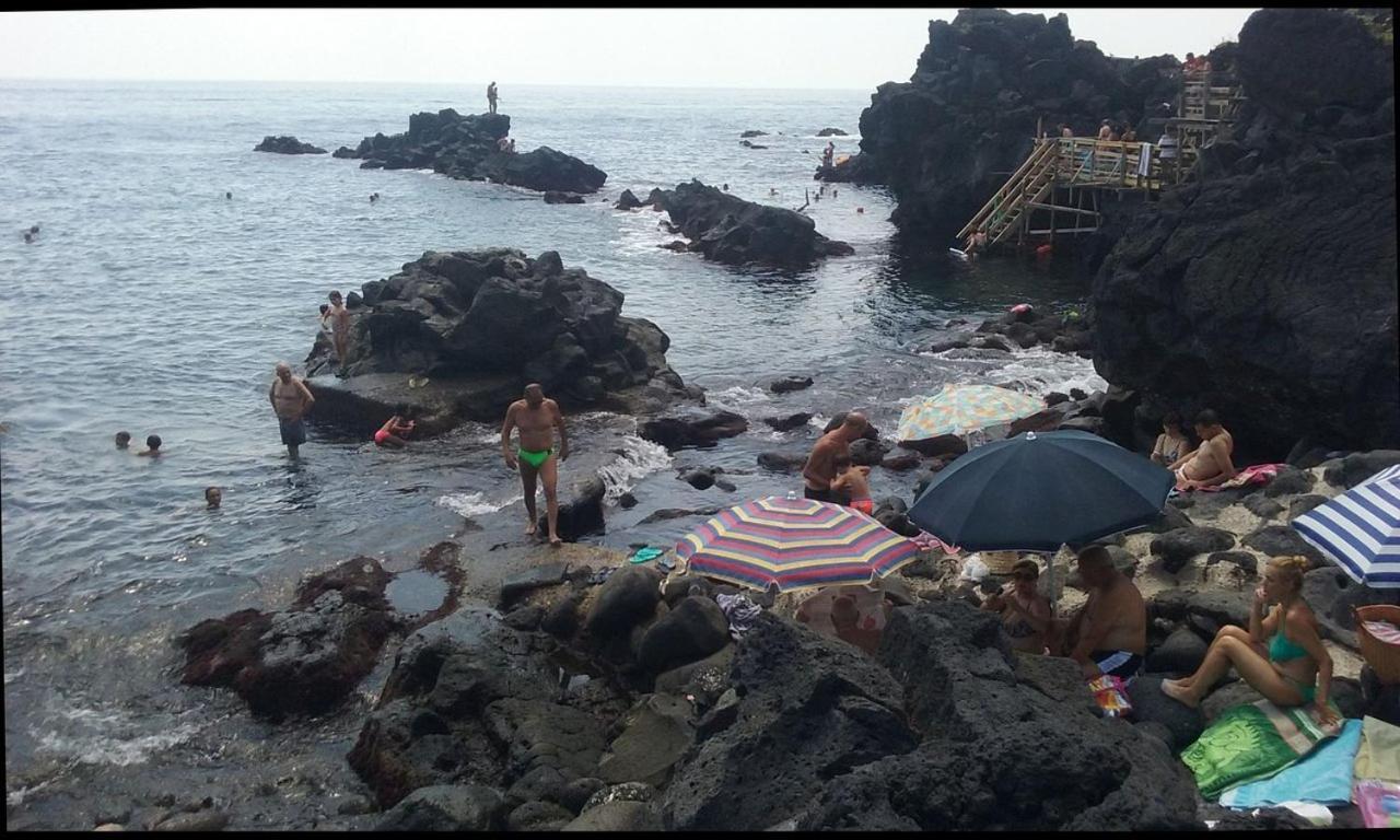 Nice Sicily Little Family Home 阿奇雷亚莱 外观 照片