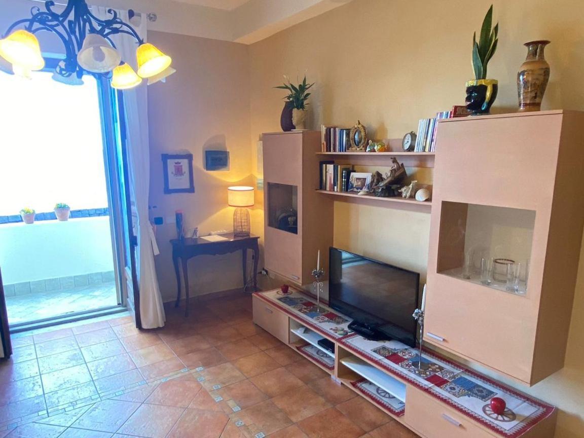 Nice Sicily Little Family Home 阿奇雷亚莱 外观 照片